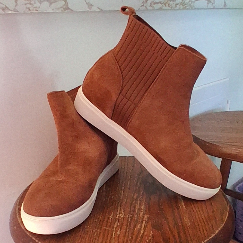 Styles Brown Suede Shoes By Steve Madden Wedges